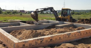 Обратная засыпка Новый Уренгой, цена от 208 руб.